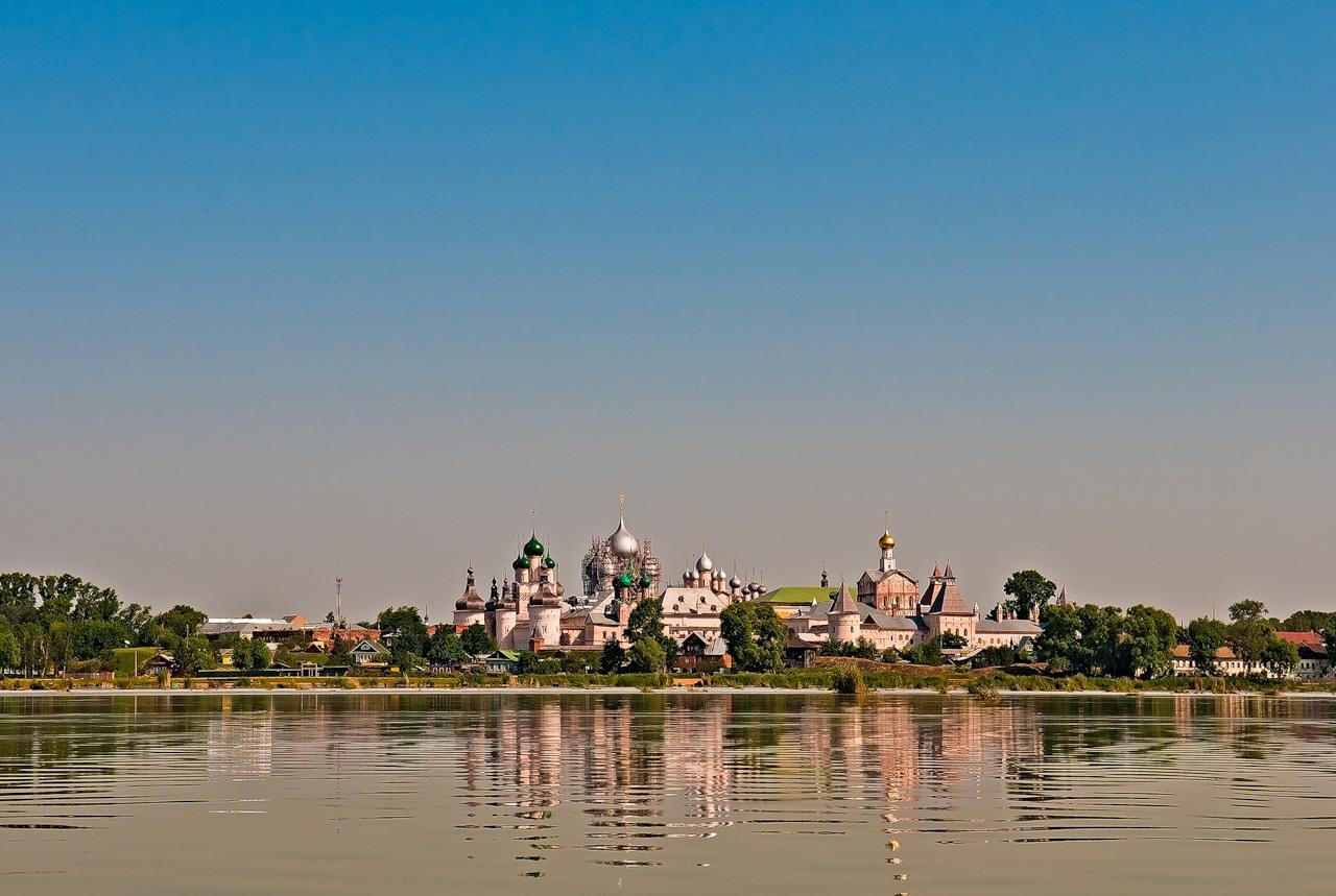 Ростов Великий: кремль и озеро Неро на два дня